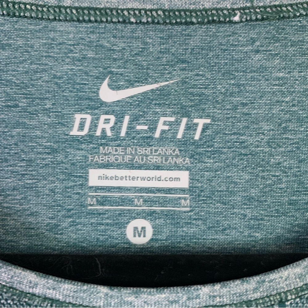 Nike Dri-fit Long Sleeve Athletic Top, size M - Picture 2 of 6